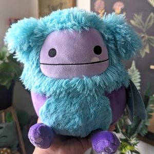 8" Buna the Bigfoot Legendary Squishmallow